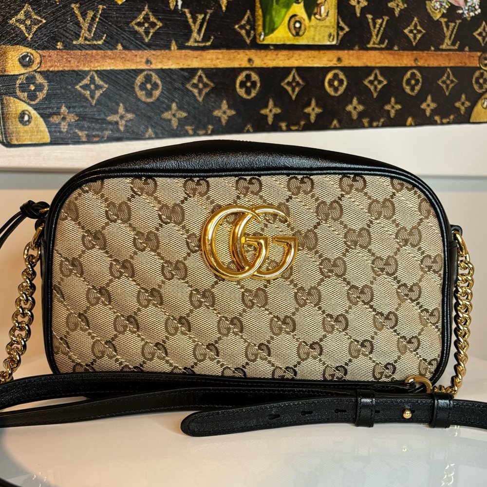 🤎✨SOLD✨🤎 Gucci GG Marmont Quilted Camera Crossbody Bag - Picture 4 of 9